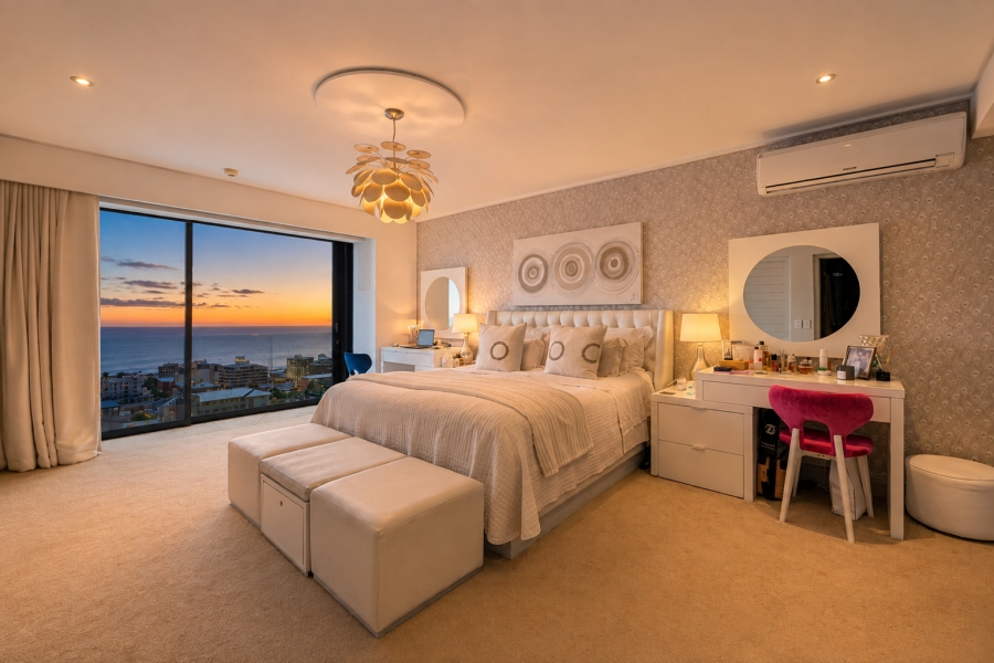 3 Bedroom Property for Sale in Sea Point Western Cape